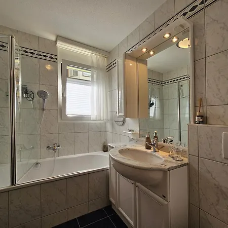 Apartament Chateau Eg *